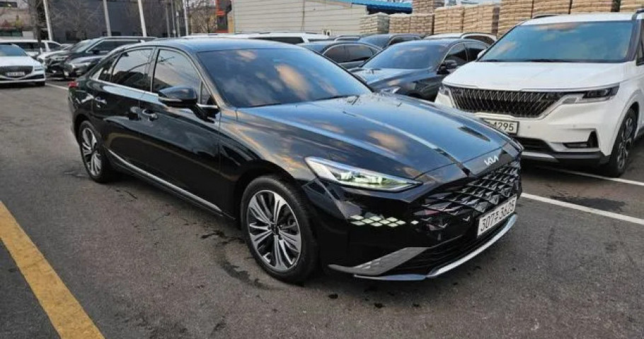 Kia K8 