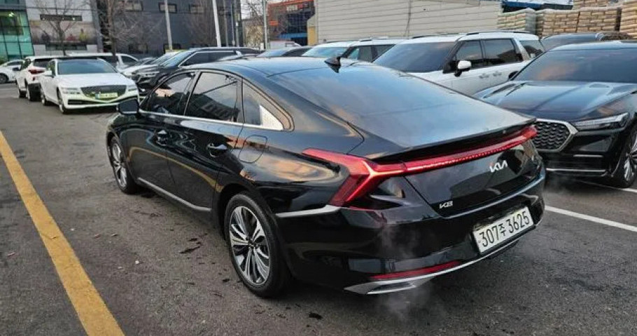 Kia K8 