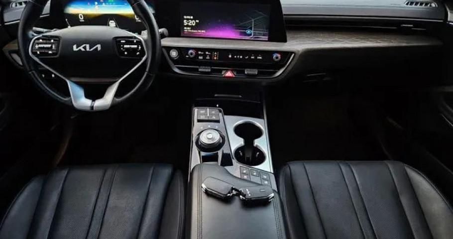 Kia K8 