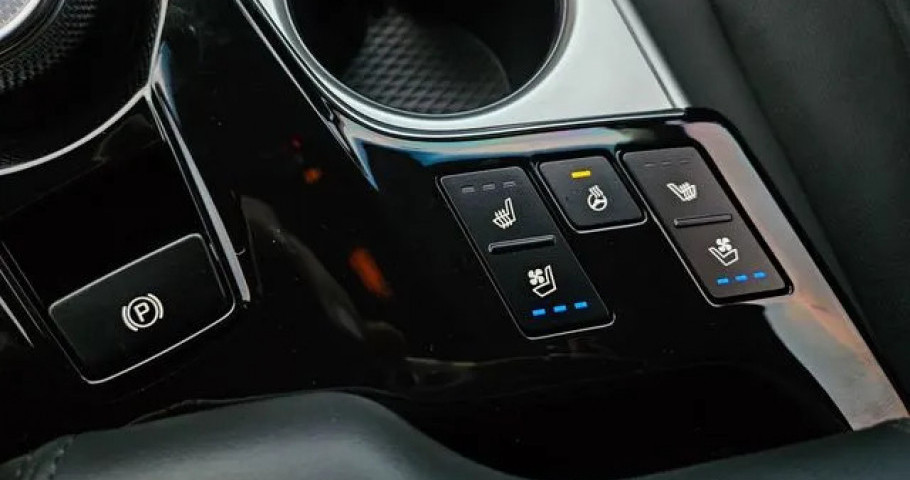 Kia K8 