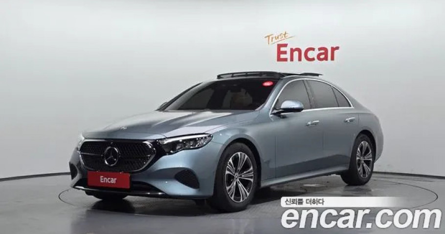 Mercedes-Benz E-Class 