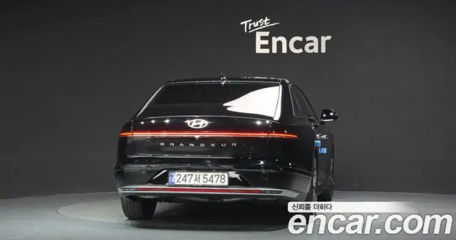 Hyundai Grandeur 