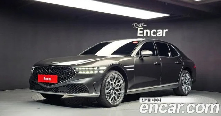 Genesis G90 
