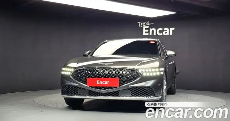 Genesis G90 