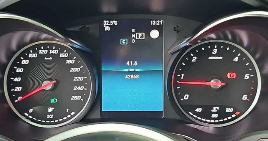 Mercedes-Benz C-Class 