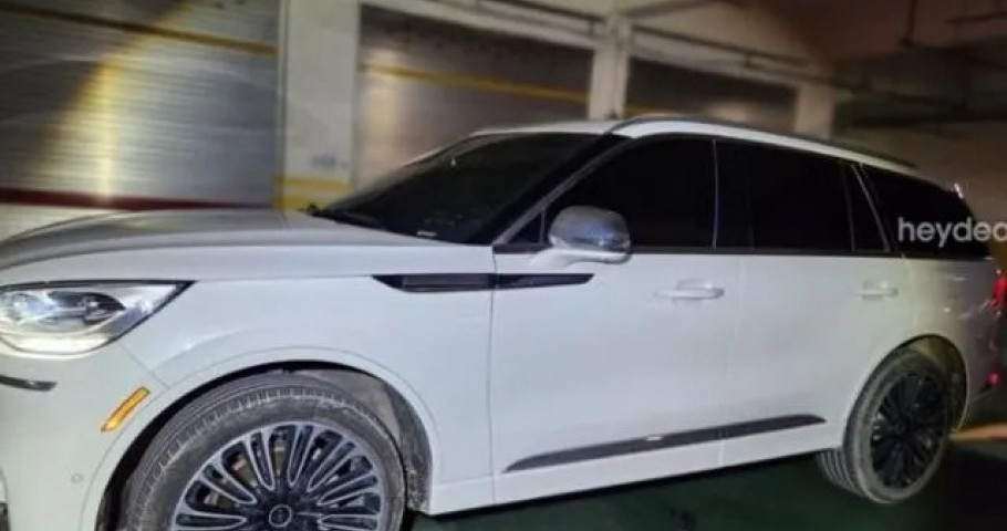 Lincoln Aviator 