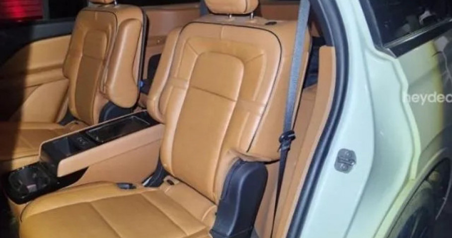 Lincoln Aviator 