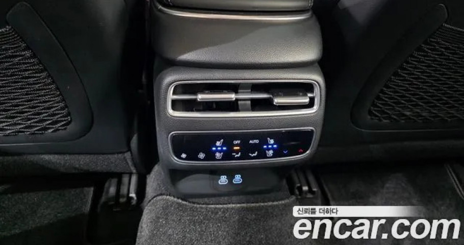 Genesis Gv70 