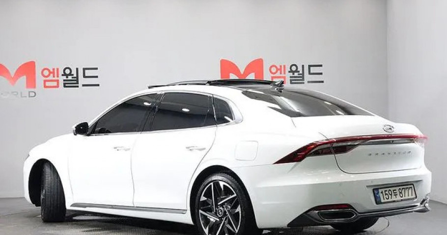 Hyundai Grandeur 