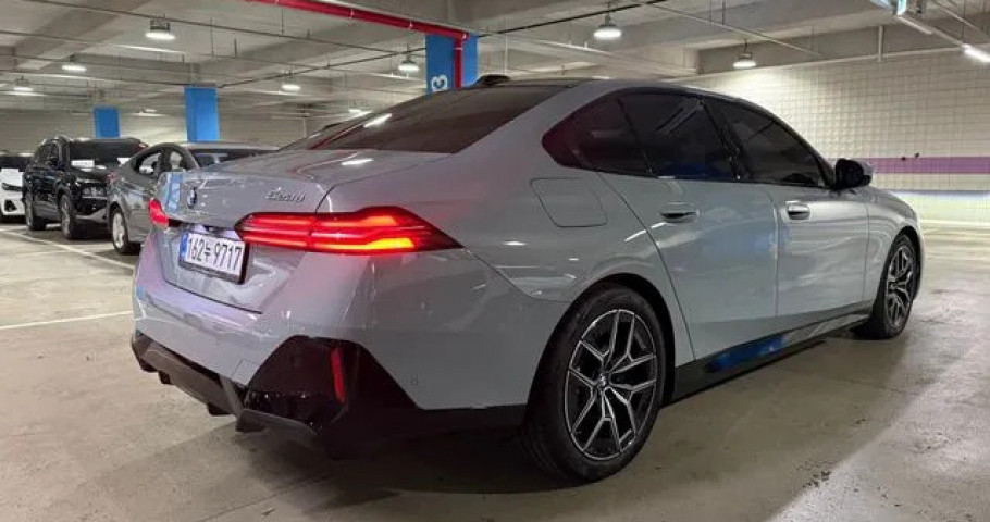 Bmw 5-Series 