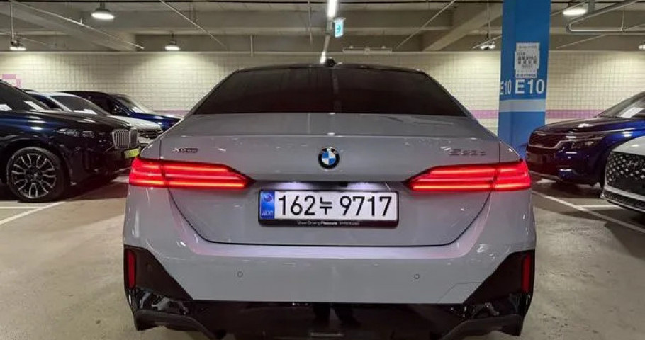 Bmw 5-Series 