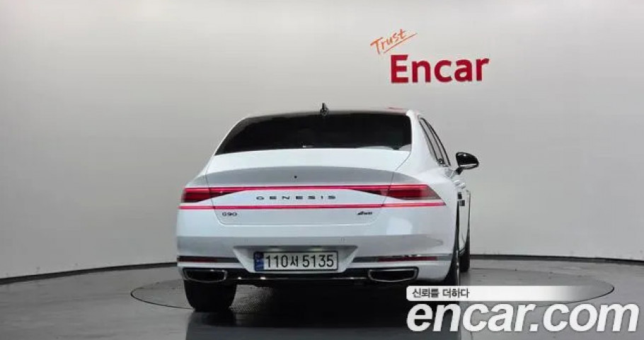 Genesis G90 