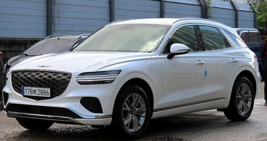 Genesis Gv70 