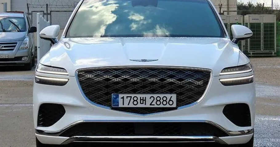 Genesis Gv70 