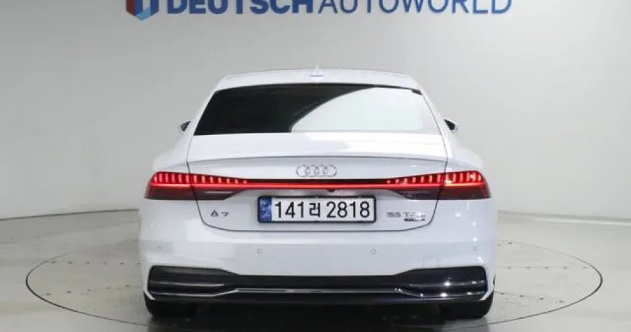 Audi A7 