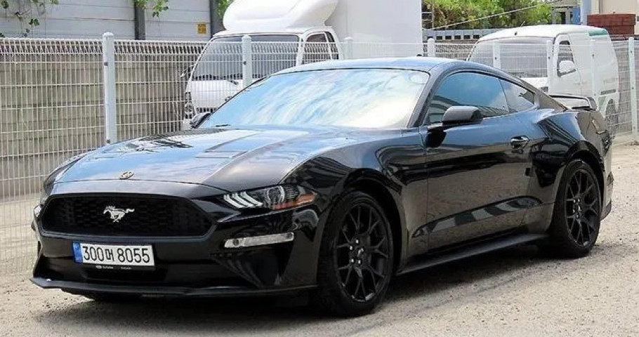 Ford Mustang 