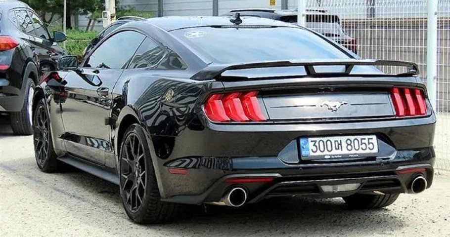 Ford Mustang 