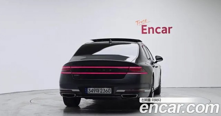 Genesis G90 