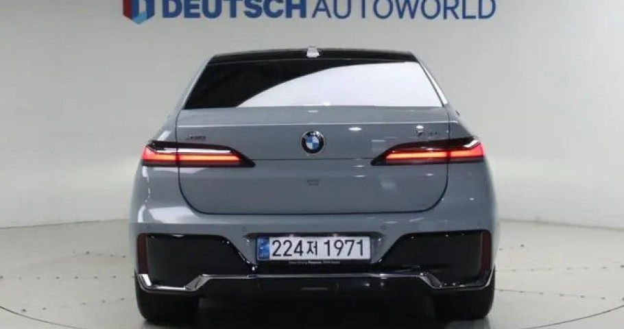 Bmw 7-Series 