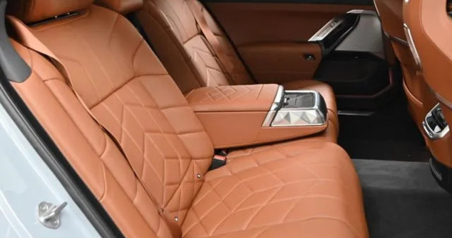 Bmw 7-Series 