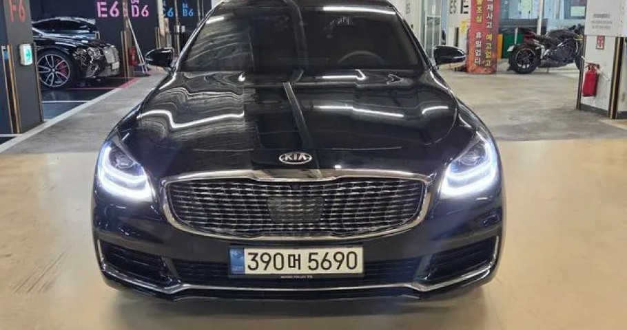 Kia K9 