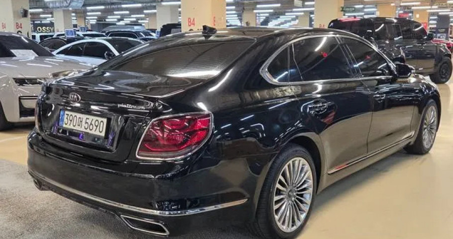 Kia K9 