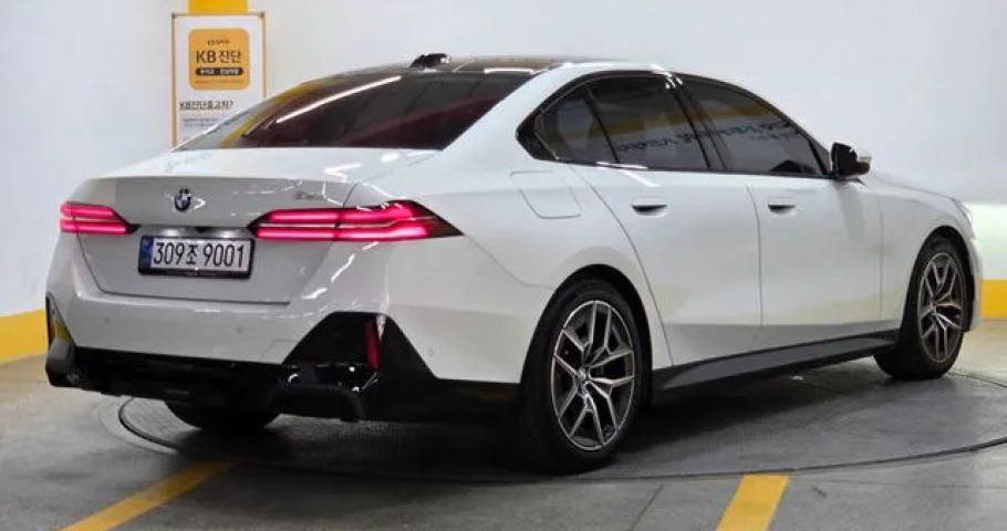 Bmw 5-Series 