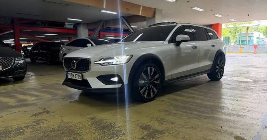 Volvo V60 