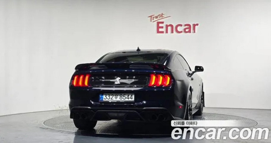 Ford Mustang 