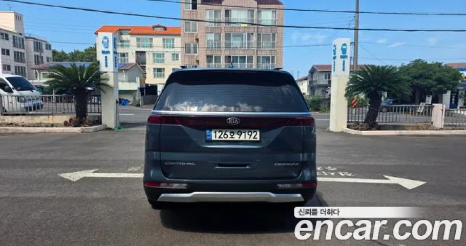Kia Carnival 