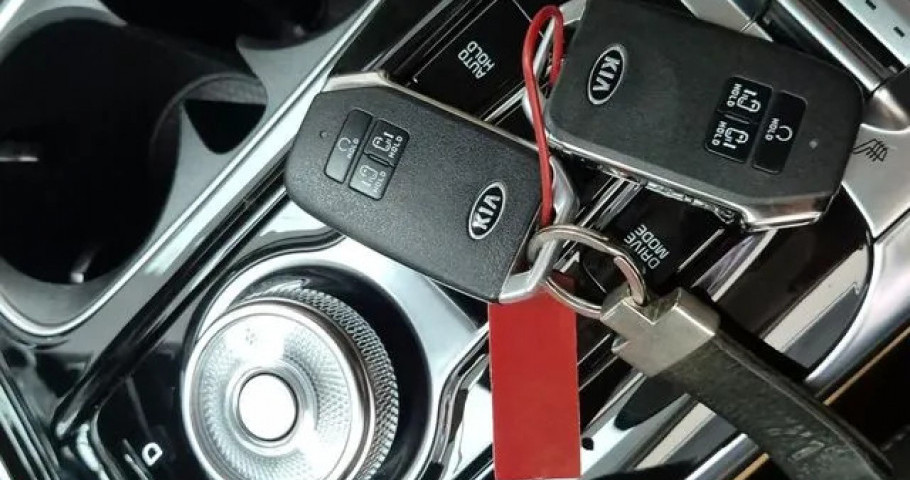 Kia Carnival 