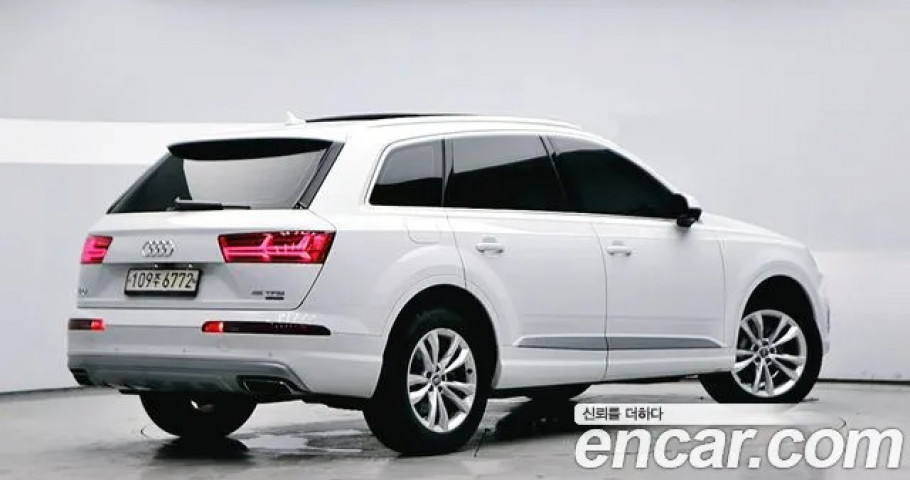 Audi Q7 