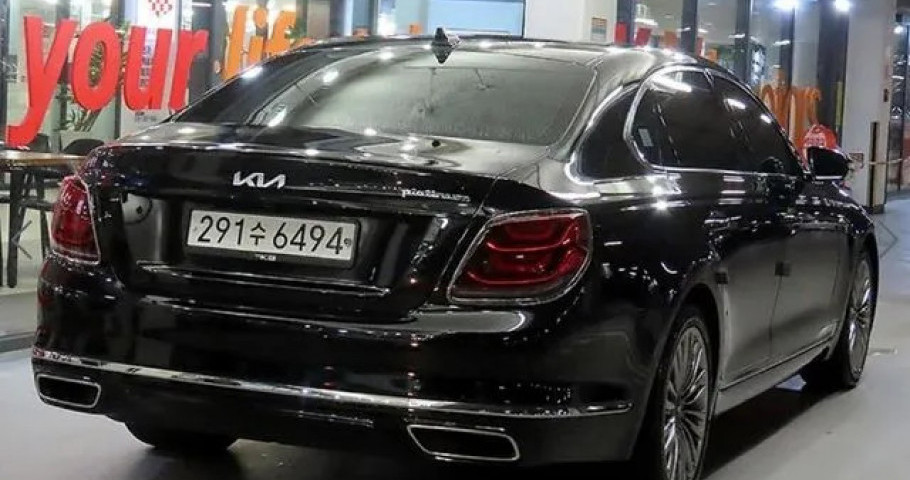 Kia K9 