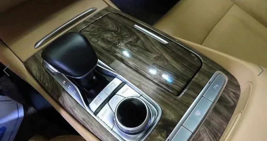 Kia K9 