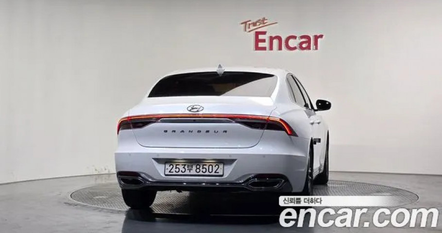 Hyundai Grandeur 