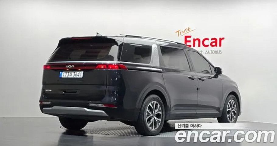 Kia Carnival 