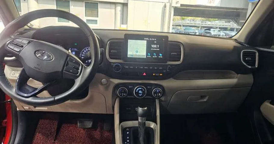 Hyundai Venue 