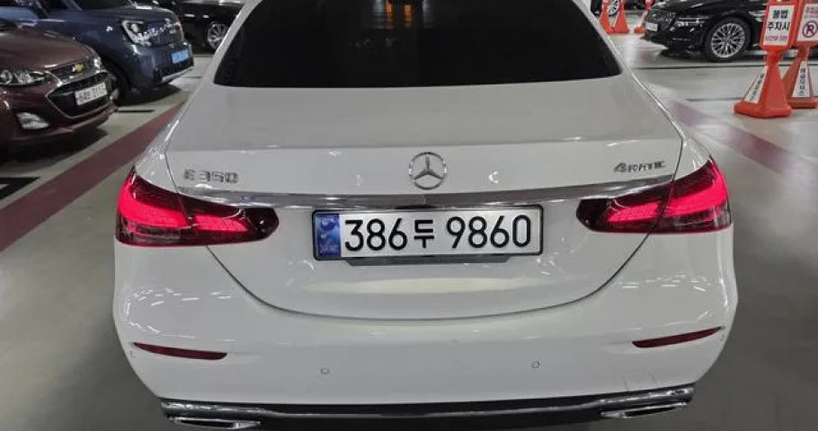 Mercedes-Benz E-Class 