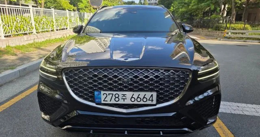 Genesis Gv70 