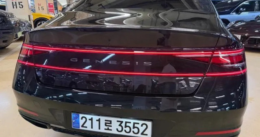 Genesis G90 