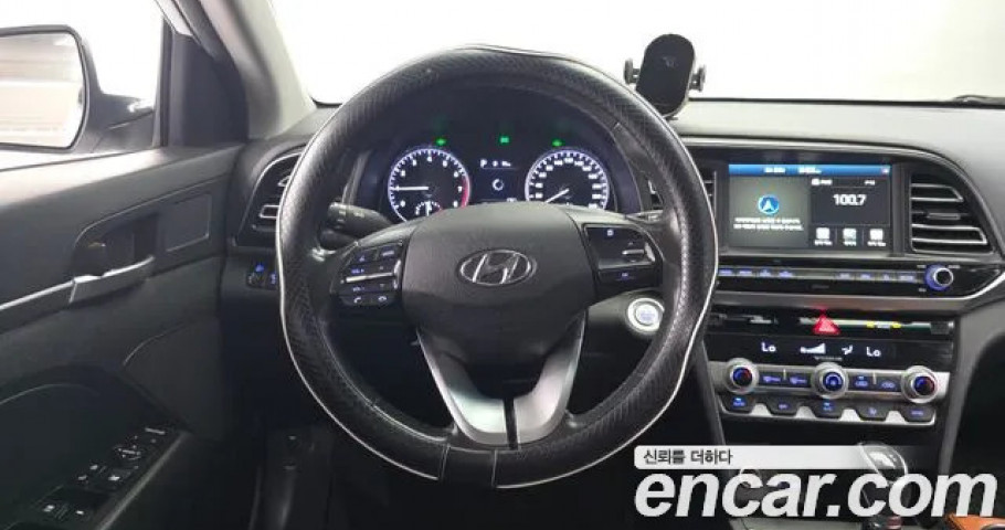 Hyundai Avante (Elantra) 