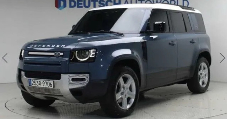 Land Rover Defender 