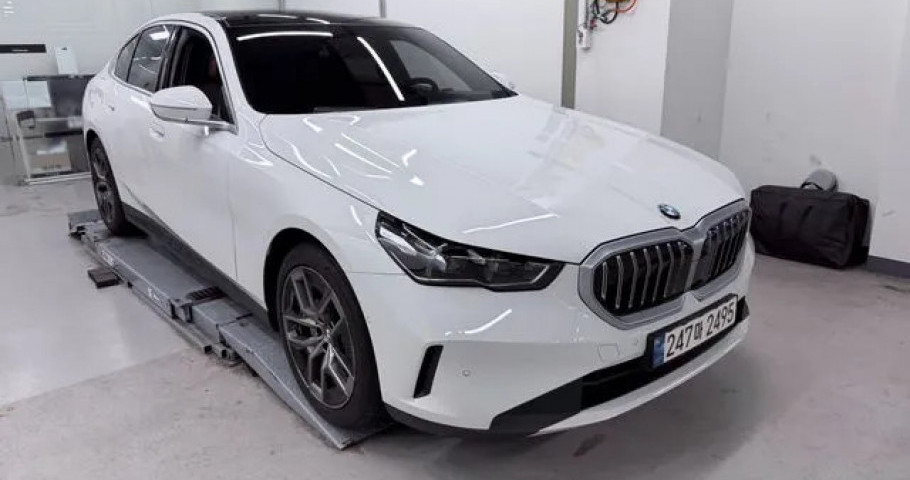 Bmw 5-Series 