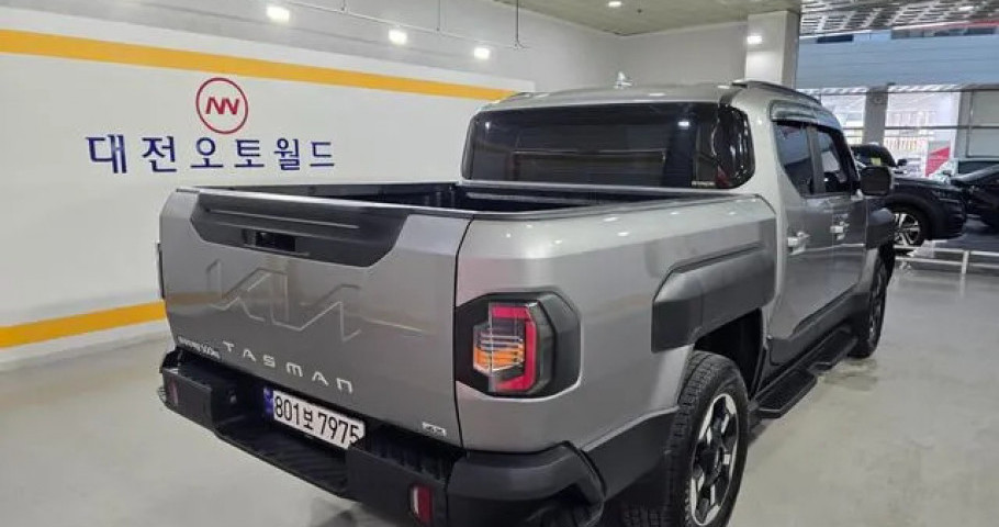 Kia Tasman 