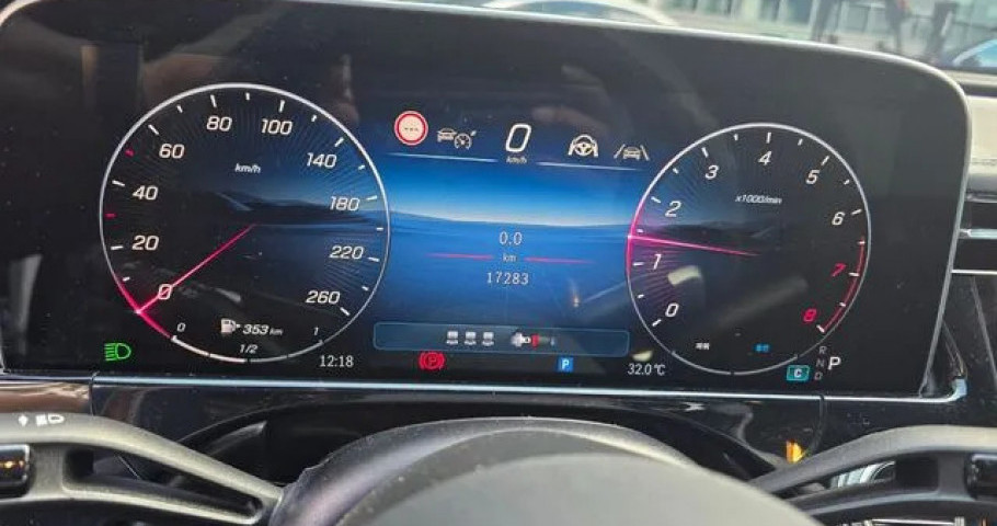 Mercedes-Benz E-Class 