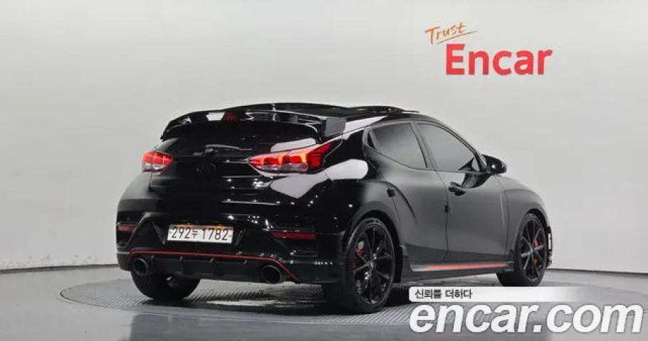 Hyundai Veloster 