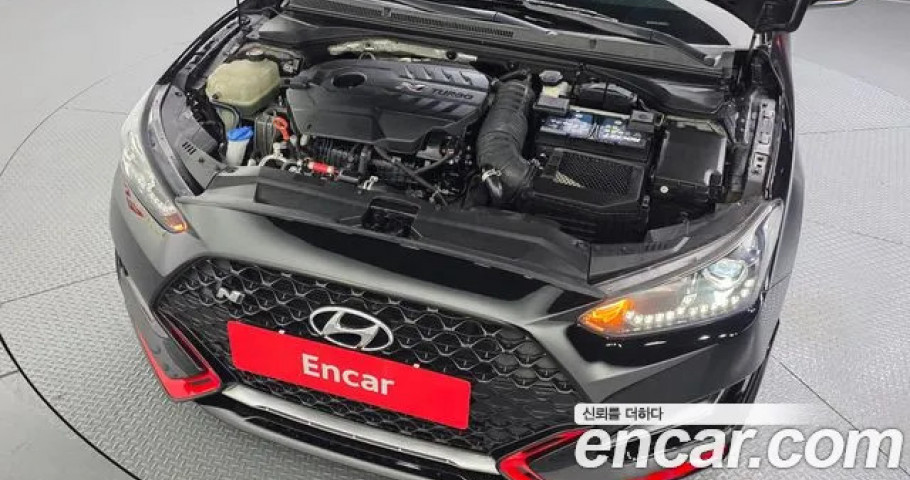 Hyundai Veloster 