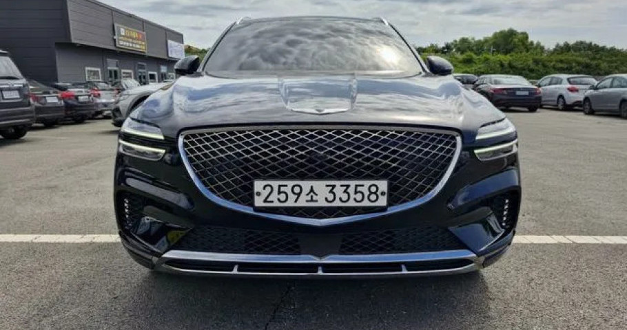 Genesis Gv70 