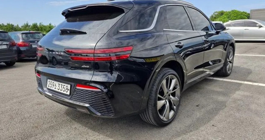 Genesis Gv70 