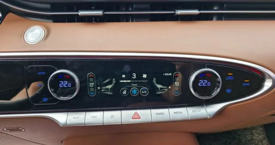 Genesis Gv70 